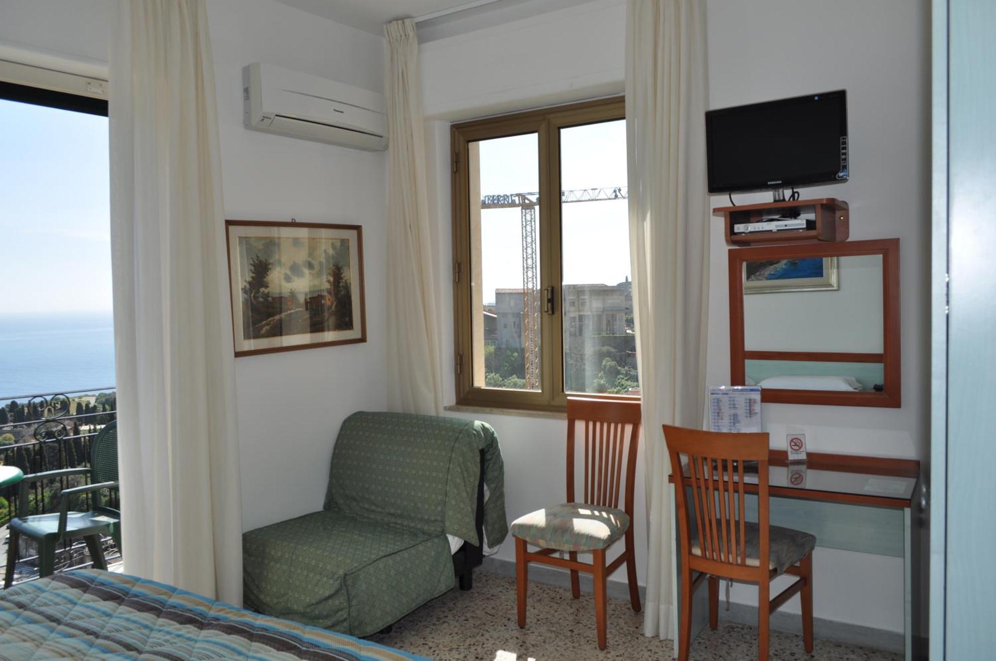 Hotel Condor Taormina Exteriör bild